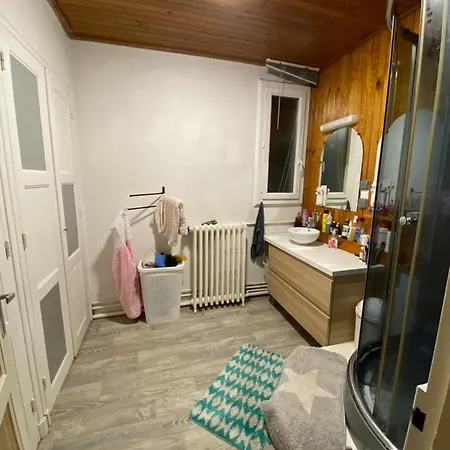 Сasa de vacaciones Maison Pour Le Circuit 24 H Du Mans *